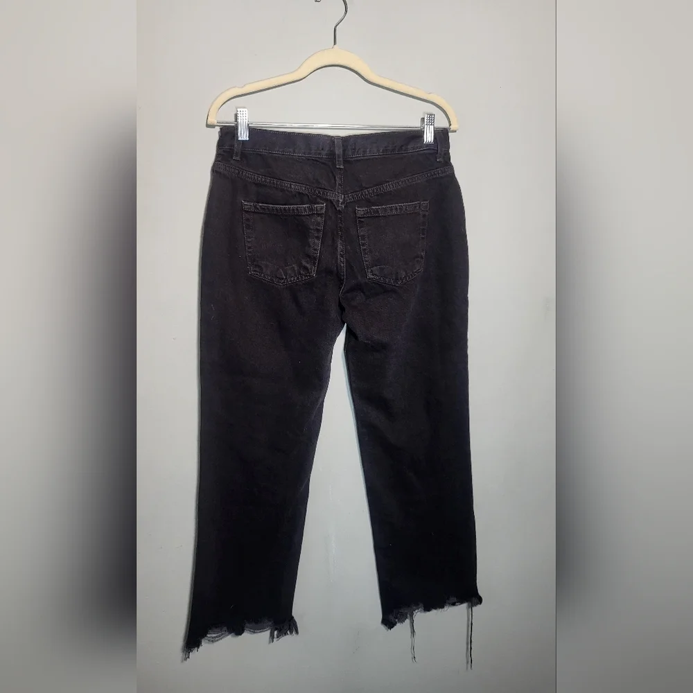 FREE PEOPLE Maggie Mid-Rise Straight Leg Jean Size 27 Destroyed Hem Black Denim